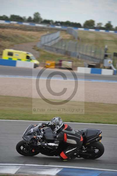 Motorcycle action photographs;Trackday digital images;donington;donington park leicestershire;donington photographs;event digital images;eventdigitalimages;no limits trackday;peter wileman photography;trackday;trackday photos