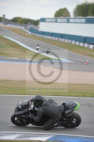 Motorcycle action photographs;Trackday digital images;donington;donington park leicestershire;donington photographs;event digital images;eventdigitalimages;no limits trackday;peter wileman photography;trackday;trackday photos