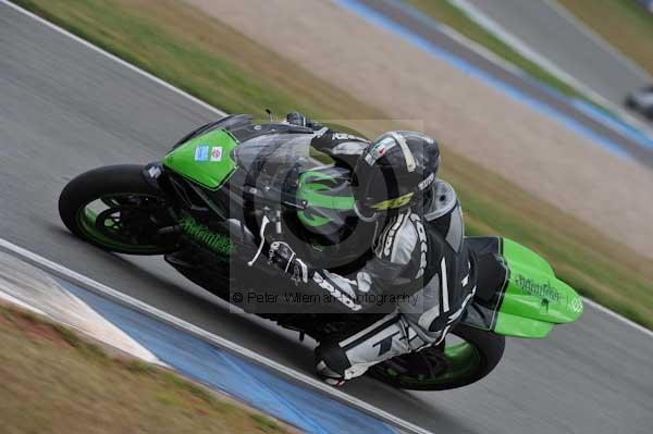 Motorcycle action photographs;Trackday digital images;donington;donington park leicestershire;donington photographs;event digital images;eventdigitalimages;no limits trackday;peter wileman photography;trackday;trackday photos