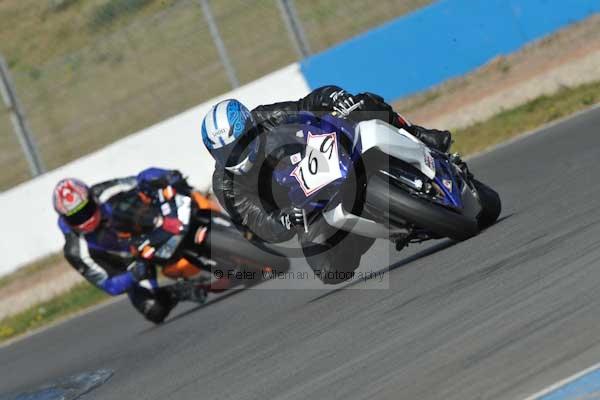 Motorcycle action photographs;Trackday digital images;donington;donington park leicestershire;donington photographs;event digital images;eventdigitalimages;no limits trackday;peter wileman photography;trackday;trackday photos