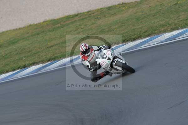 Motorcycle action photographs;Trackday digital images;donington;donington park leicestershire;donington photographs;event digital images;eventdigitalimages;no limits trackday;peter wileman photography;trackday;trackday photos