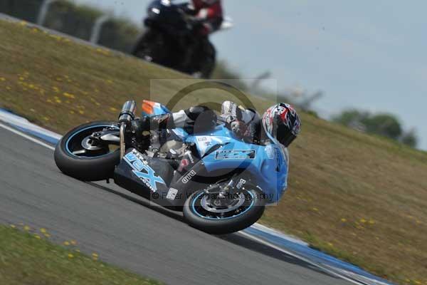 Motorcycle action photographs;Trackday digital images;donington;donington park leicestershire;donington photographs;event digital images;eventdigitalimages;no limits trackday;peter wileman photography;trackday;trackday photos