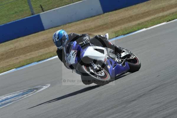 Motorcycle action photographs;Trackday digital images;donington;donington park leicestershire;donington photographs;event digital images;eventdigitalimages;no limits trackday;peter wileman photography;trackday;trackday photos