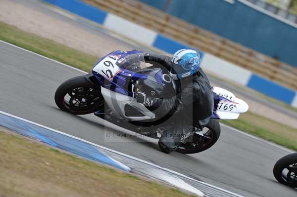 Motorcycle action photographs;Trackday digital images;donington;donington park leicestershire;donington photographs;event digital images;eventdigitalimages;no limits trackday;peter wileman photography;trackday;trackday photos