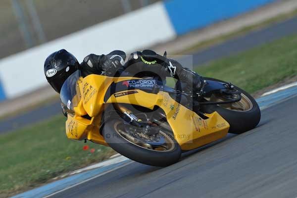 Motorcycle action photographs;Trackday digital images;donington;donington park leicestershire;donington photographs;event digital images;eventdigitalimages;no limits trackday;peter wileman photography;trackday;trackday photos