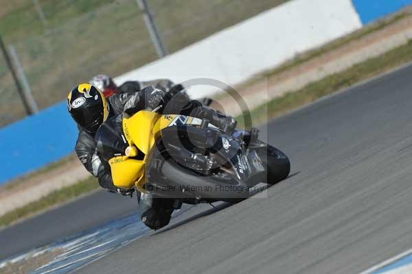 Motorcycle action photographs;Trackday digital images;donington;donington park leicestershire;donington photographs;event digital images;eventdigitalimages;no limits trackday;peter wileman photography;trackday;trackday photos