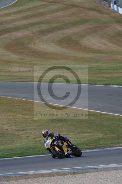 Motorcycle action photographs;Trackday digital images;donington;donington park leicestershire;donington photographs;event digital images;eventdigitalimages;no limits trackday;peter wileman photography;trackday;trackday photos