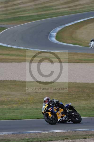 Motorcycle action photographs;Trackday digital images;donington;donington park leicestershire;donington photographs;event digital images;eventdigitalimages;no limits trackday;peter wileman photography;trackday;trackday photos