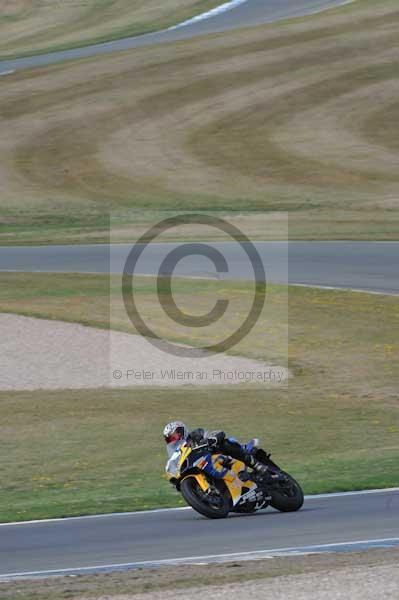 Motorcycle action photographs;Trackday digital images;donington;donington park leicestershire;donington photographs;event digital images;eventdigitalimages;no limits trackday;peter wileman photography;trackday;trackday photos