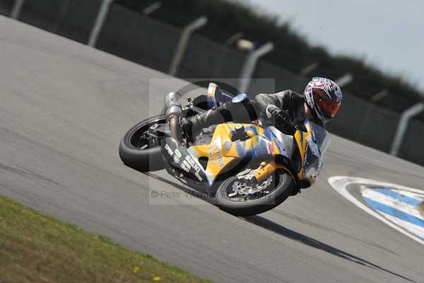 Motorcycle action photographs;Trackday digital images;donington;donington park leicestershire;donington photographs;event digital images;eventdigitalimages;no limits trackday;peter wileman photography;trackday;trackday photos