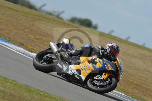 Motorcycle action photographs;Trackday digital images;donington;donington park leicestershire;donington photographs;event digital images;eventdigitalimages;no limits trackday;peter wileman photography;trackday;trackday photos