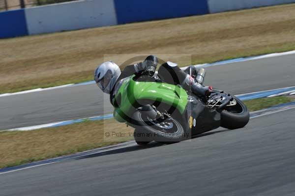 Motorcycle action photographs;Trackday digital images;donington;donington park leicestershire;donington photographs;event digital images;eventdigitalimages;no limits trackday;peter wileman photography;trackday;trackday photos