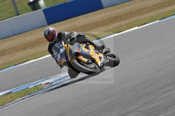 Motorcycle action photographs;Trackday digital images;donington;donington park leicestershire;donington photographs;event digital images;eventdigitalimages;no limits trackday;peter wileman photography;trackday;trackday photos