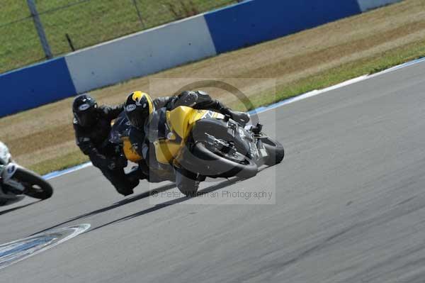 Motorcycle action photographs;Trackday digital images;donington;donington park leicestershire;donington photographs;event digital images;eventdigitalimages;no limits trackday;peter wileman photography;trackday;trackday photos