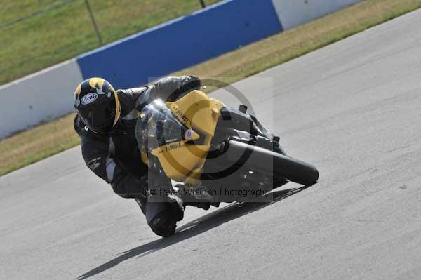 Motorcycle action photographs;Trackday digital images;donington;donington park leicestershire;donington photographs;event digital images;eventdigitalimages;no limits trackday;peter wileman photography;trackday;trackday photos