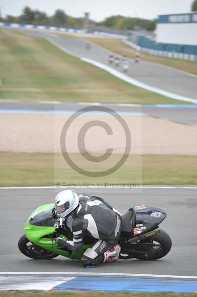 Motorcycle action photographs;Trackday digital images;donington;donington park leicestershire;donington photographs;event digital images;eventdigitalimages;no limits trackday;peter wileman photography;trackday;trackday photos