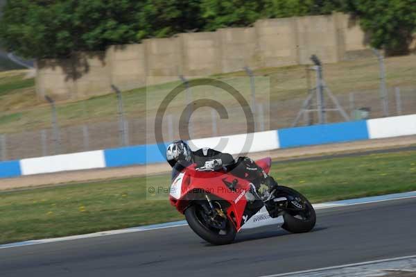 Motorcycle action photographs;Trackday digital images;donington;donington park leicestershire;donington photographs;event digital images;eventdigitalimages;no limits trackday;peter wileman photography;trackday;trackday photos