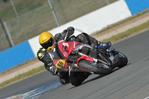 Motorcycle action photographs;Trackday digital images;donington;donington park leicestershire;donington photographs;event digital images;eventdigitalimages;no limits trackday;peter wileman photography;trackday;trackday photos