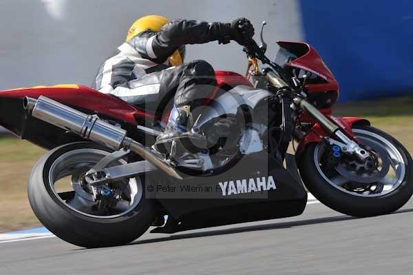 Motorcycle action photographs;Trackday digital images;donington;donington park leicestershire;donington photographs;event digital images;eventdigitalimages;no limits trackday;peter wileman photography;trackday;trackday photos