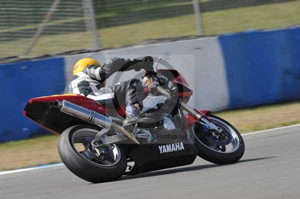 Motorcycle action photographs;Trackday digital images;donington;donington park leicestershire;donington photographs;event digital images;eventdigitalimages;no limits trackday;peter wileman photography;trackday;trackday photos