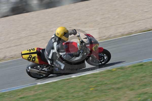 Motorcycle action photographs;Trackday digital images;donington;donington park leicestershire;donington photographs;event digital images;eventdigitalimages;no limits trackday;peter wileman photography;trackday;trackday photos