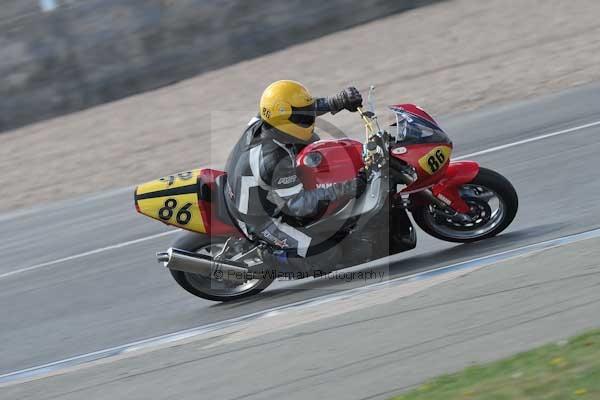 Motorcycle action photographs;Trackday digital images;donington;donington park leicestershire;donington photographs;event digital images;eventdigitalimages;no limits trackday;peter wileman photography;trackday;trackday photos