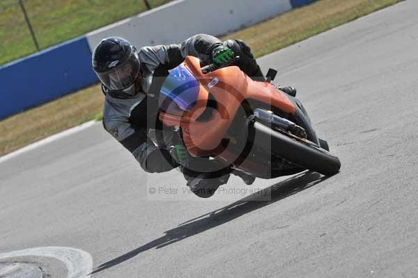 Motorcycle action photographs;Trackday digital images;donington;donington park leicestershire;donington photographs;event digital images;eventdigitalimages;no limits trackday;peter wileman photography;trackday;trackday photos