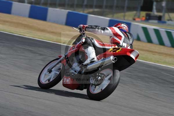 Motorcycle action photographs;Trackday digital images;donington;donington park leicestershire;donington photographs;event digital images;eventdigitalimages;no limits trackday;peter wileman photography;trackday;trackday photos