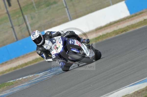 Motorcycle action photographs;Trackday digital images;donington;donington park leicestershire;donington photographs;event digital images;eventdigitalimages;no limits trackday;peter wileman photography;trackday;trackday photos