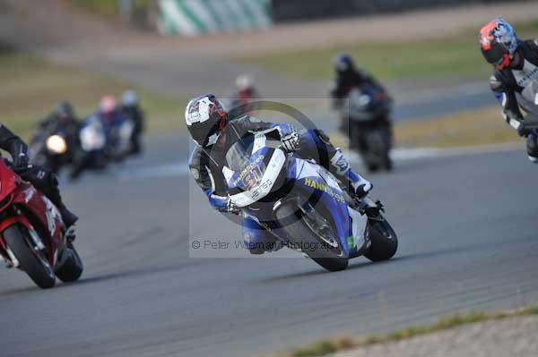 Motorcycle action photographs;Trackday digital images;donington;donington park leicestershire;donington photographs;event digital images;eventdigitalimages;no limits trackday;peter wileman photography;trackday;trackday photos