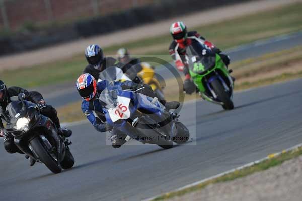 Motorcycle action photographs;Trackday digital images;donington;donington park leicestershire;donington photographs;event digital images;eventdigitalimages;no limits trackday;peter wileman photography;trackday;trackday photos