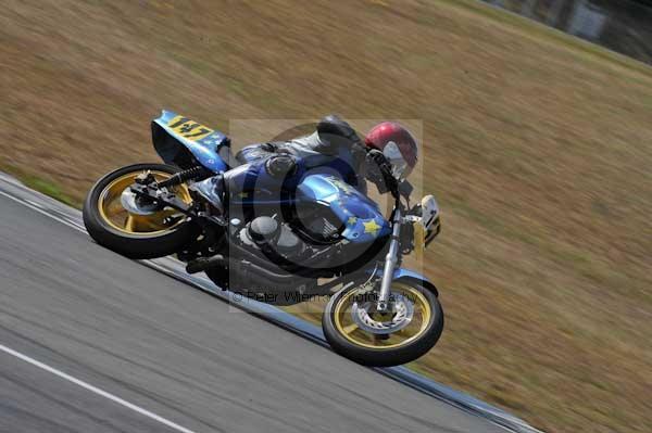 Motorcycle action photographs;Trackday digital images;donington;donington park leicestershire;donington photographs;event digital images;eventdigitalimages;no limits trackday;peter wileman photography;trackday;trackday photos