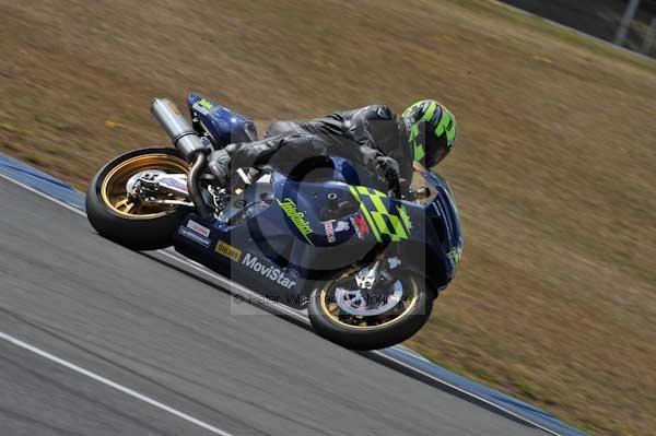 Motorcycle action photographs;Trackday digital images;donington;donington park leicestershire;donington photographs;event digital images;eventdigitalimages;no limits trackday;peter wileman photography;trackday;trackday photos