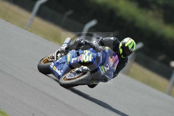 Motorcycle action photographs;Trackday digital images;donington;donington park leicestershire;donington photographs;event digital images;eventdigitalimages;no limits trackday;peter wileman photography;trackday;trackday photos