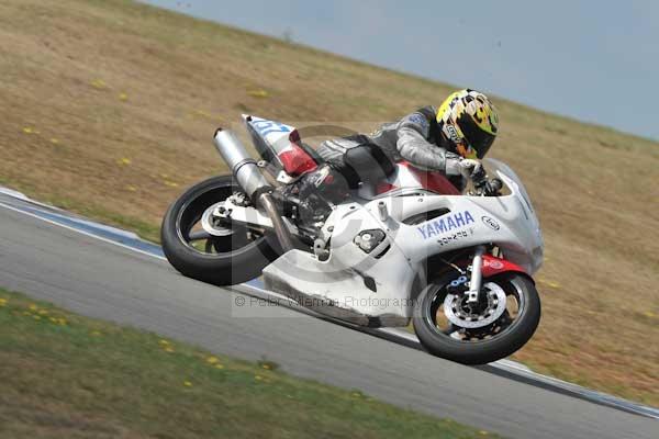 Motorcycle action photographs;Trackday digital images;donington;donington park leicestershire;donington photographs;event digital images;eventdigitalimages;no limits trackday;peter wileman photography;trackday;trackday photos