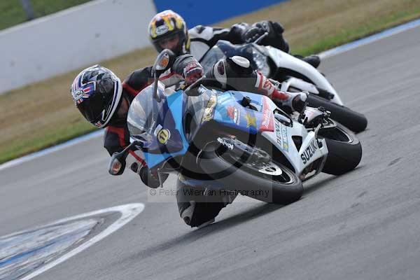 Motorcycle action photographs;Trackday digital images;donington;donington park leicestershire;donington photographs;event digital images;eventdigitalimages;no limits trackday;peter wileman photography;trackday;trackday photos