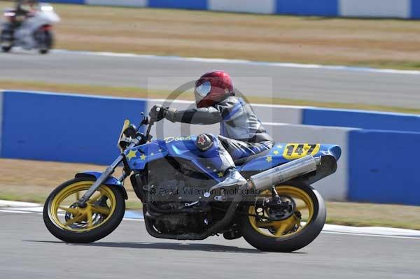 Motorcycle action photographs;Trackday digital images;donington;donington park leicestershire;donington photographs;event digital images;eventdigitalimages;no limits trackday;peter wileman photography;trackday;trackday photos