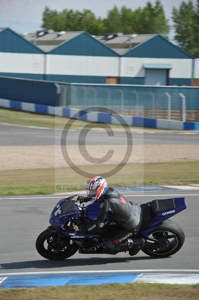 Motorcycle action photographs;Trackday digital images;donington;donington park leicestershire;donington photographs;event digital images;eventdigitalimages;no limits trackday;peter wileman photography;trackday;trackday photos