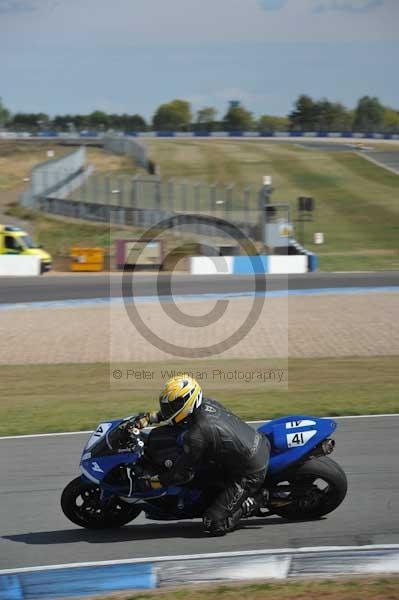 Motorcycle action photographs;Trackday digital images;donington;donington park leicestershire;donington photographs;event digital images;eventdigitalimages;no limits trackday;peter wileman photography;trackday;trackday photos