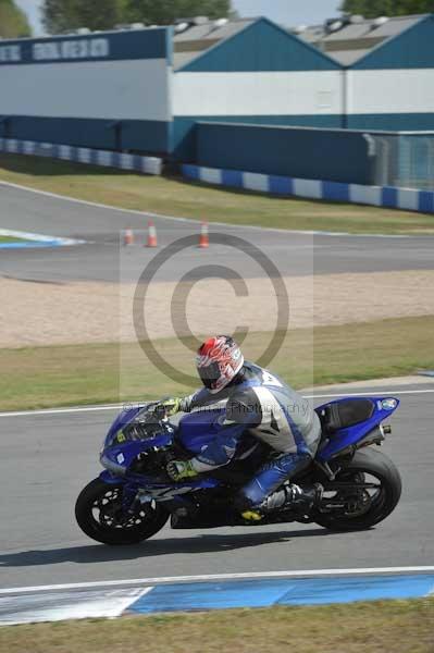 Motorcycle action photographs;Trackday digital images;donington;donington park leicestershire;donington photographs;event digital images;eventdigitalimages;no limits trackday;peter wileman photography;trackday;trackday photos