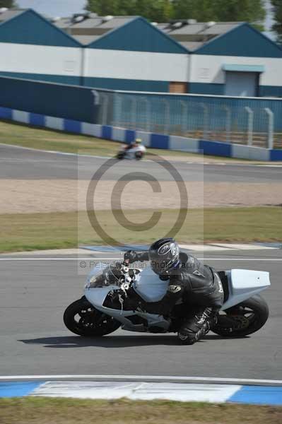 Motorcycle action photographs;Trackday digital images;donington;donington park leicestershire;donington photographs;event digital images;eventdigitalimages;no limits trackday;peter wileman photography;trackday;trackday photos