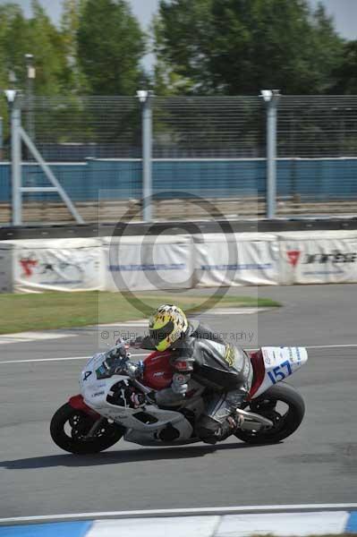 Motorcycle action photographs;Trackday digital images;donington;donington park leicestershire;donington photographs;event digital images;eventdigitalimages;no limits trackday;peter wileman photography;trackday;trackday photos