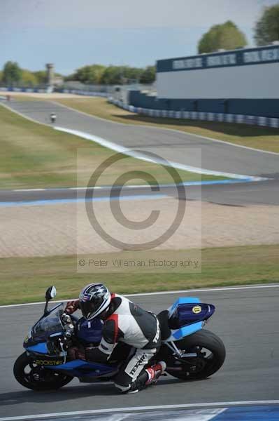 Motorcycle action photographs;Trackday digital images;donington;donington park leicestershire;donington photographs;event digital images;eventdigitalimages;no limits trackday;peter wileman photography;trackday;trackday photos