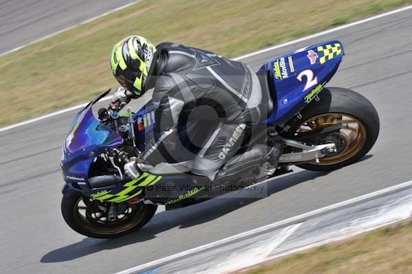 Motorcycle action photographs;Trackday digital images;donington;donington park leicestershire;donington photographs;event digital images;eventdigitalimages;no limits trackday;peter wileman photography;trackday;trackday photos