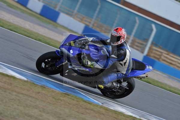 Motorcycle action photographs;Trackday digital images;donington;donington park leicestershire;donington photographs;event digital images;eventdigitalimages;no limits trackday;peter wileman photography;trackday;trackday photos