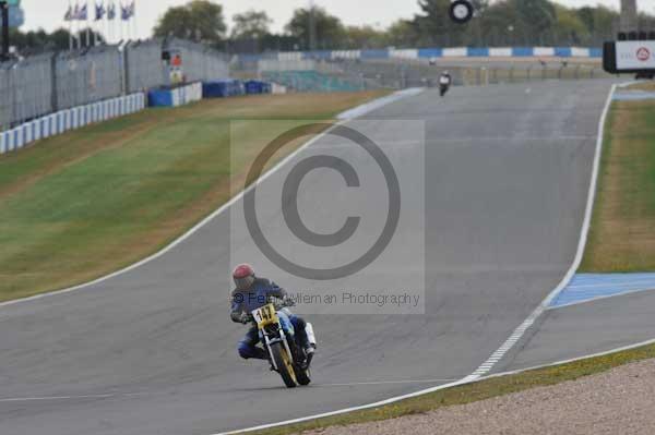 Motorcycle action photographs;Trackday digital images;donington;donington park leicestershire;donington photographs;event digital images;eventdigitalimages;no limits trackday;peter wileman photography;trackday;trackday photos