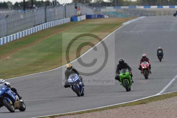 Motorcycle action photographs;Trackday digital images;donington;donington park leicestershire;donington photographs;event digital images;eventdigitalimages;no limits trackday;peter wileman photography;trackday;trackday photos