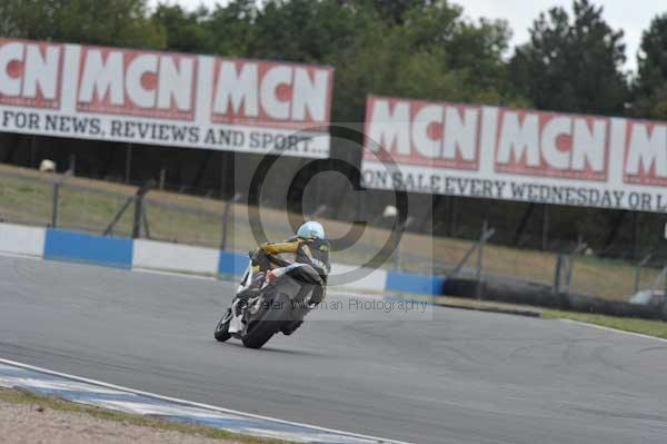 Motorcycle action photographs;Trackday digital images;donington;donington park leicestershire;donington photographs;event digital images;eventdigitalimages;no limits trackday;peter wileman photography;trackday;trackday photos