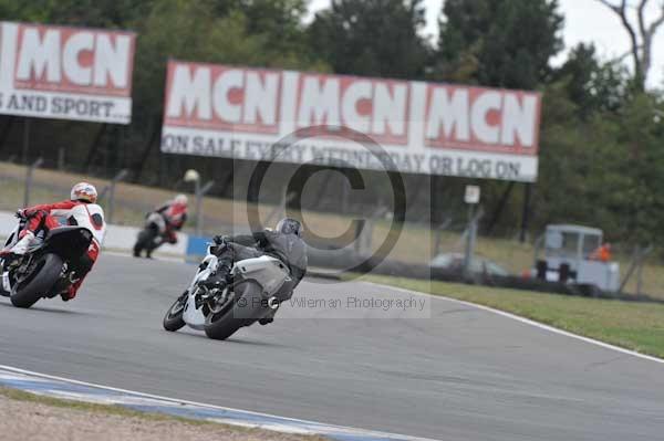 Motorcycle action photographs;Trackday digital images;donington;donington park leicestershire;donington photographs;event digital images;eventdigitalimages;no limits trackday;peter wileman photography;trackday;trackday photos