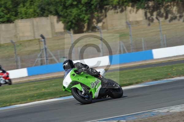 Motorcycle action photographs;Trackday digital images;donington;donington park leicestershire;donington photographs;event digital images;eventdigitalimages;no limits trackday;peter wileman photography;trackday;trackday photos